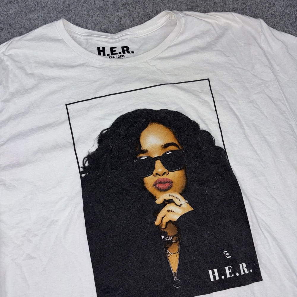 H.E.R. Shirt Women's 2xl White Streetwear Hip Hop Y2K R&B Short Sleeve Graphic